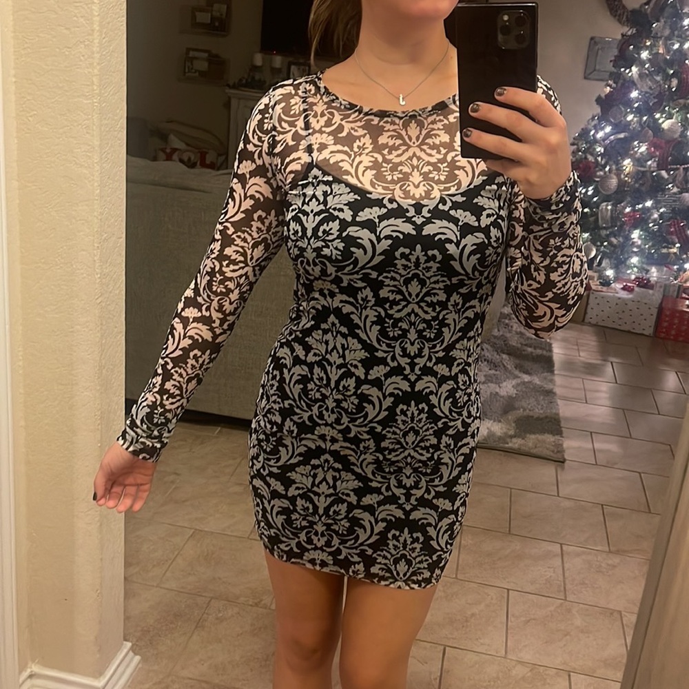 Forever 21 black and white floral dress